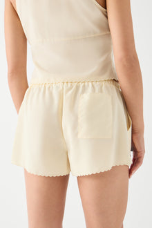 Farmhouse mini satin short macadamia pale yellow