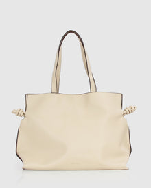 C'est La Vie Shoulder Bag | Sand