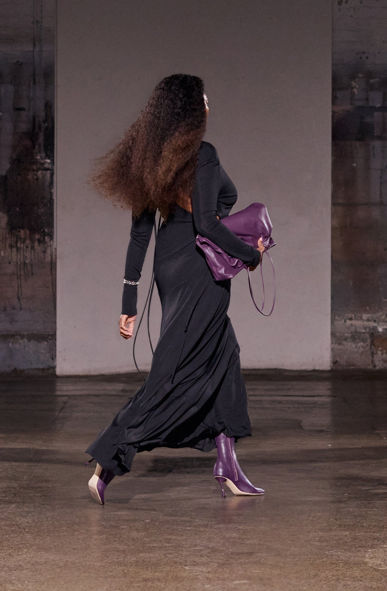 Vamp Slashed Midi Dress | Black