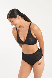 Eden Soft Cup Plunge Bra | Black