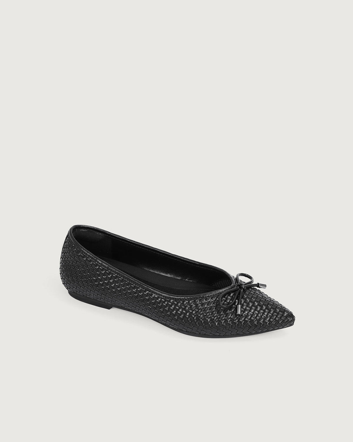 Enfiis Black sheepskin pattern microfiber woven ballet flats. | Black