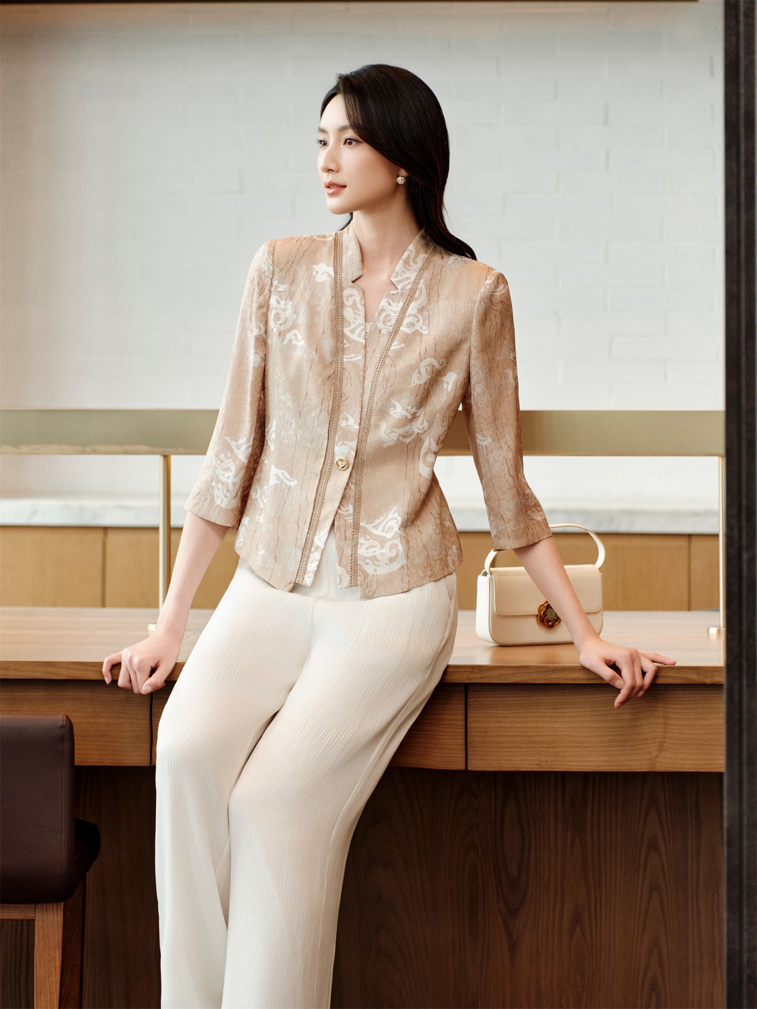Silk Straight-Shoulder Blazer | Khaki