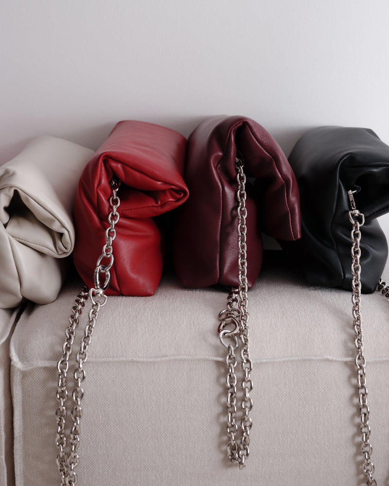 Cloud Clutch | Black