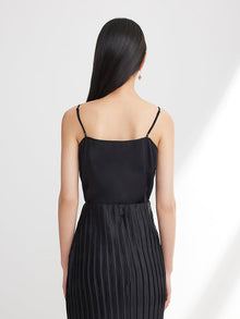 V-neck rhinestone chain camisole | Black
