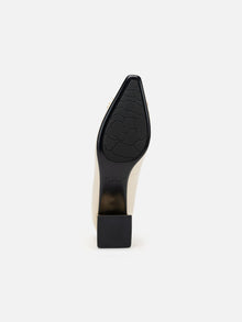 Buckle Detail Chunky Heel Commuter Shoes | White