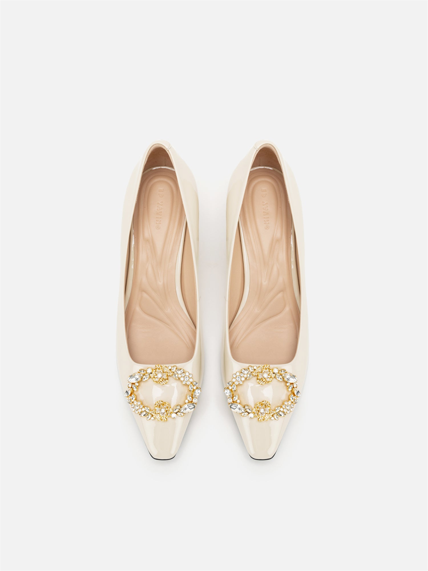 Buckle Detail Chunky Heel Commuter Shoes | White