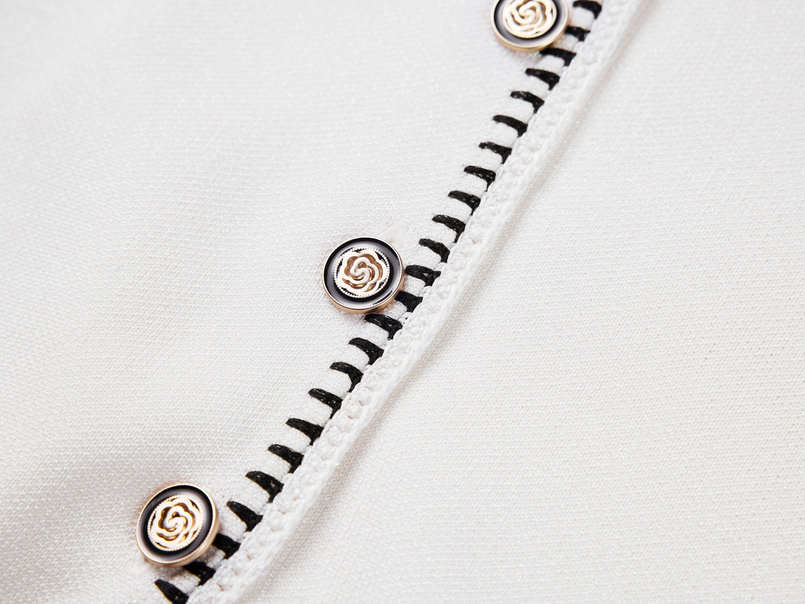 Short-Sleeve V-Neck Knit Cardigan | White