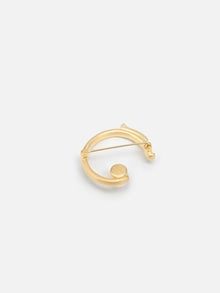 C-Shaped Zodiac Pearl Brooch | Copper/Fresh Water Pearls