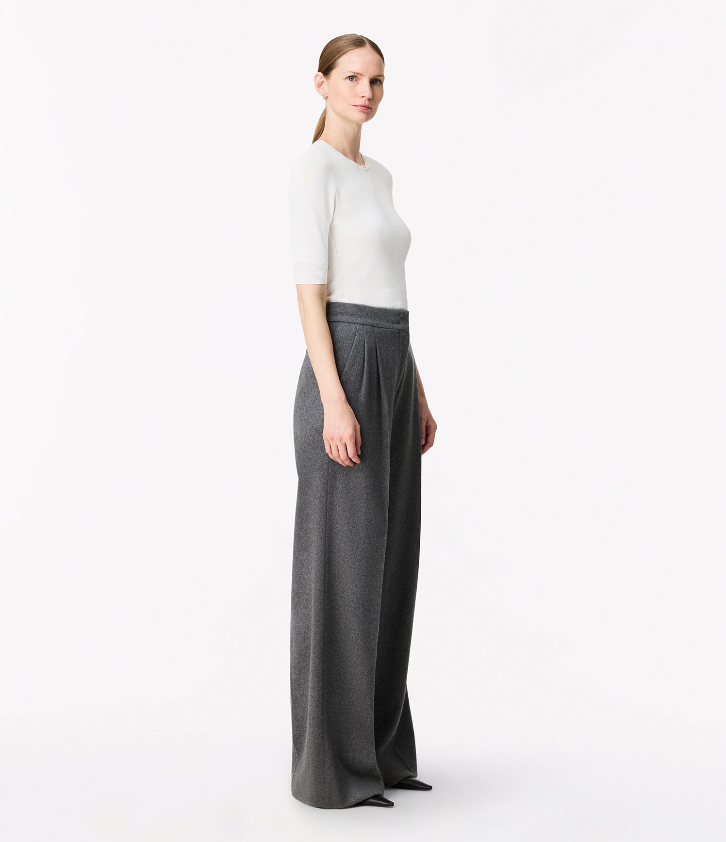 Another Tomorrow Cashmere Pleated Trouser in Medium Melange Grey – Cashmere Women's Trousers