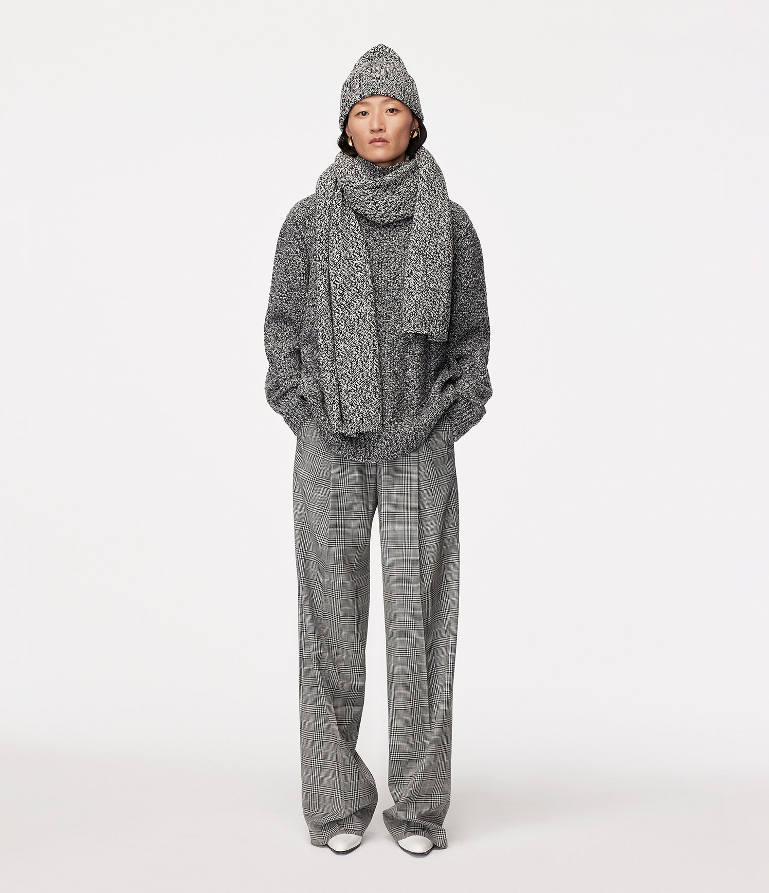 Another Tomorrow Cashmere Scarf in Black/Ivory – Cashmere