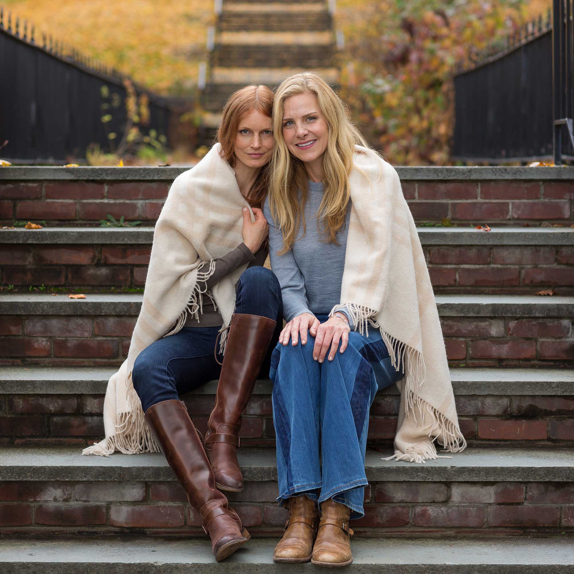 Boulder Throw | Ivory/Beige