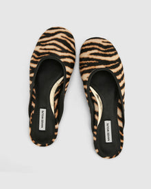 Womens | Chaos Pony Flat | Tiger