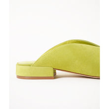 Calvin Flat Slide Mule | Pale Lime