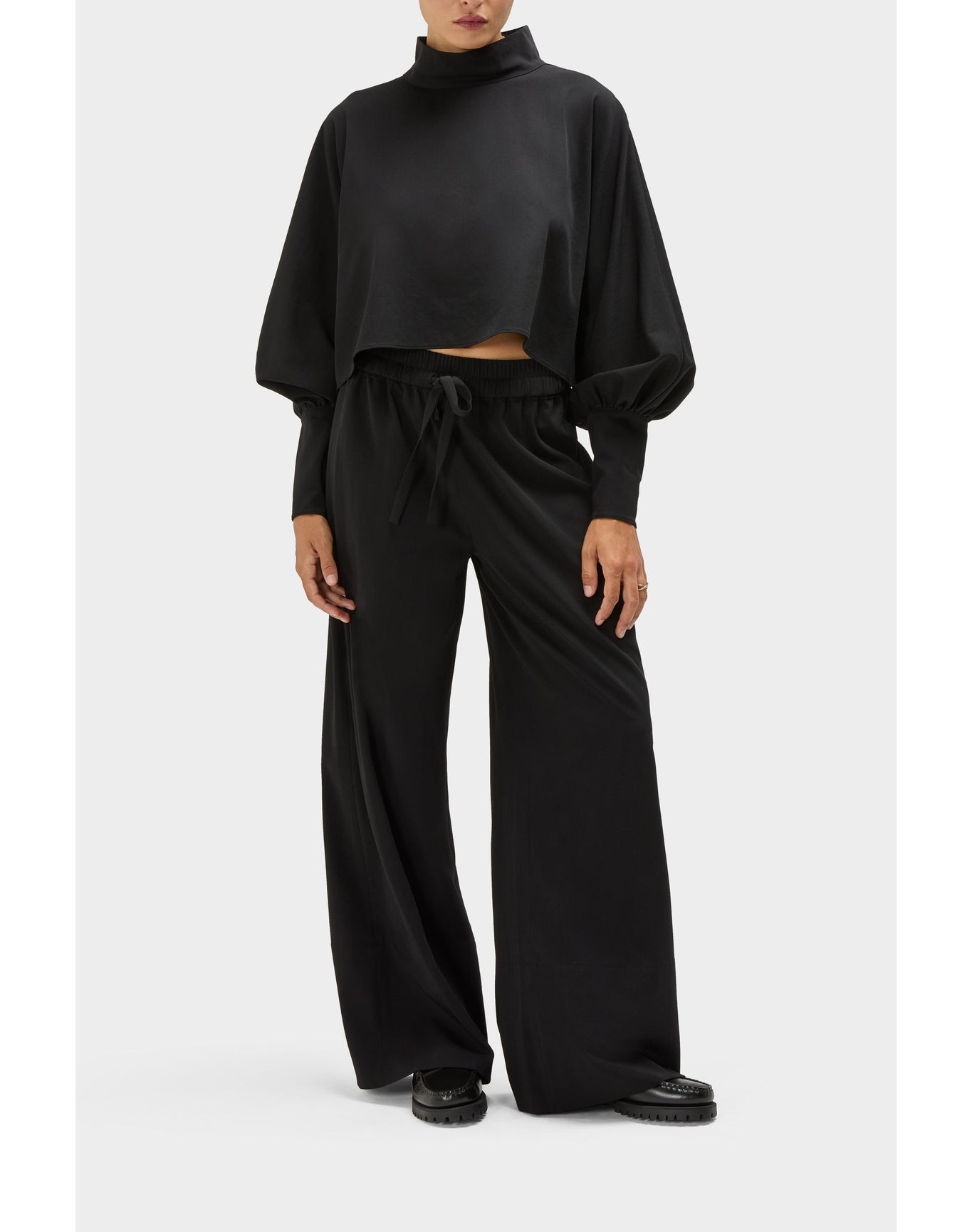 Carmenita Wool Mockneck Cropped Top | Black