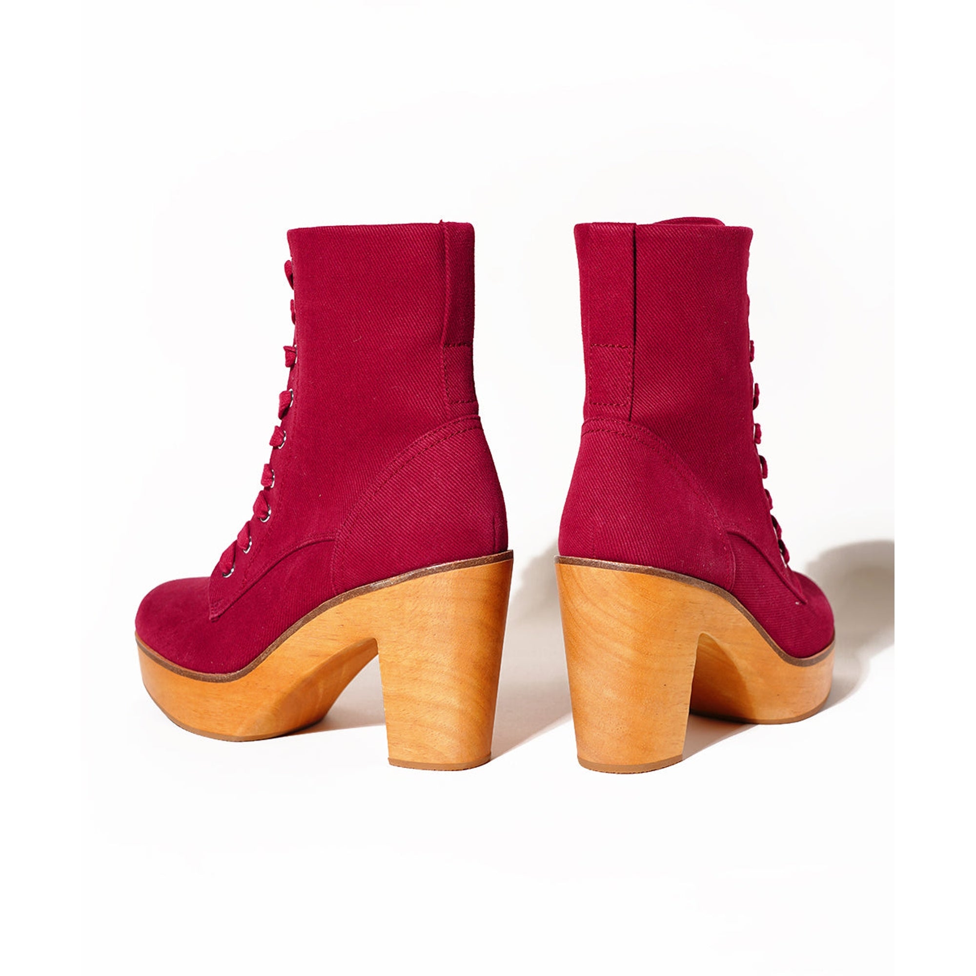 Echo Clog Boot | Deep Red