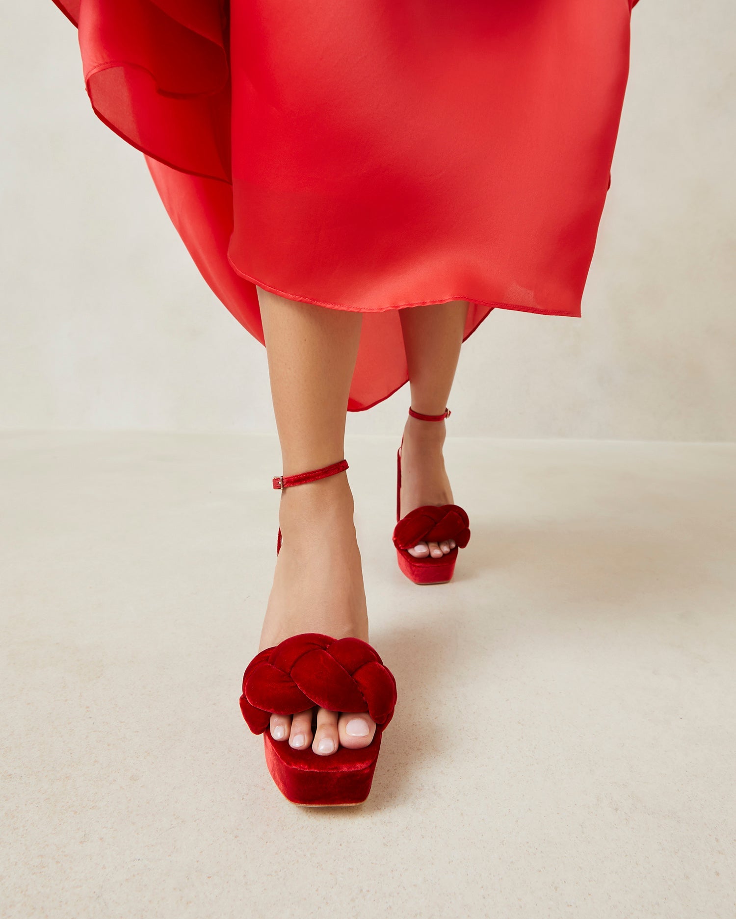 Color: Scarlet