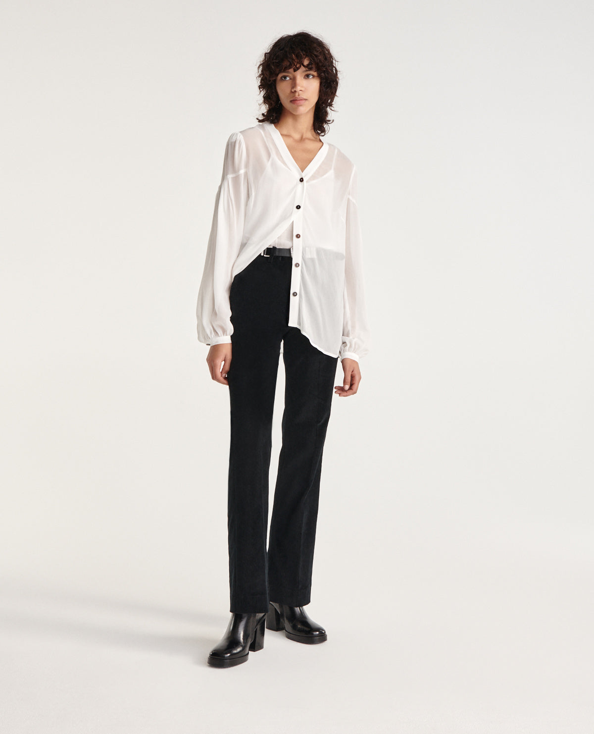 Loose V-Neck Buttoned Shirt | Women | Ecru