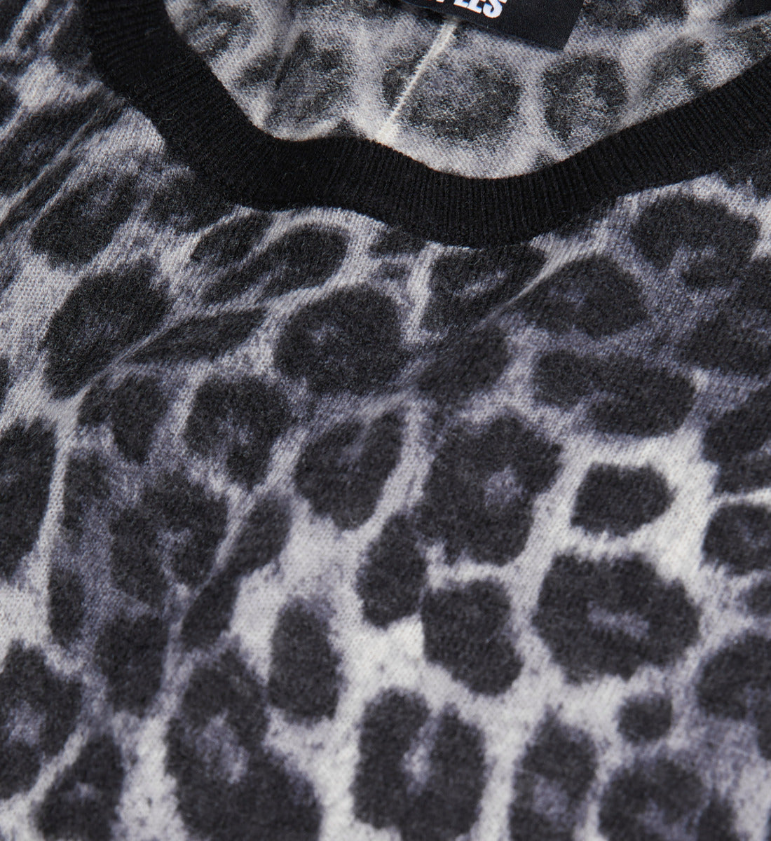 Printed Cashmere Sweater | Women | Black x White Leopard