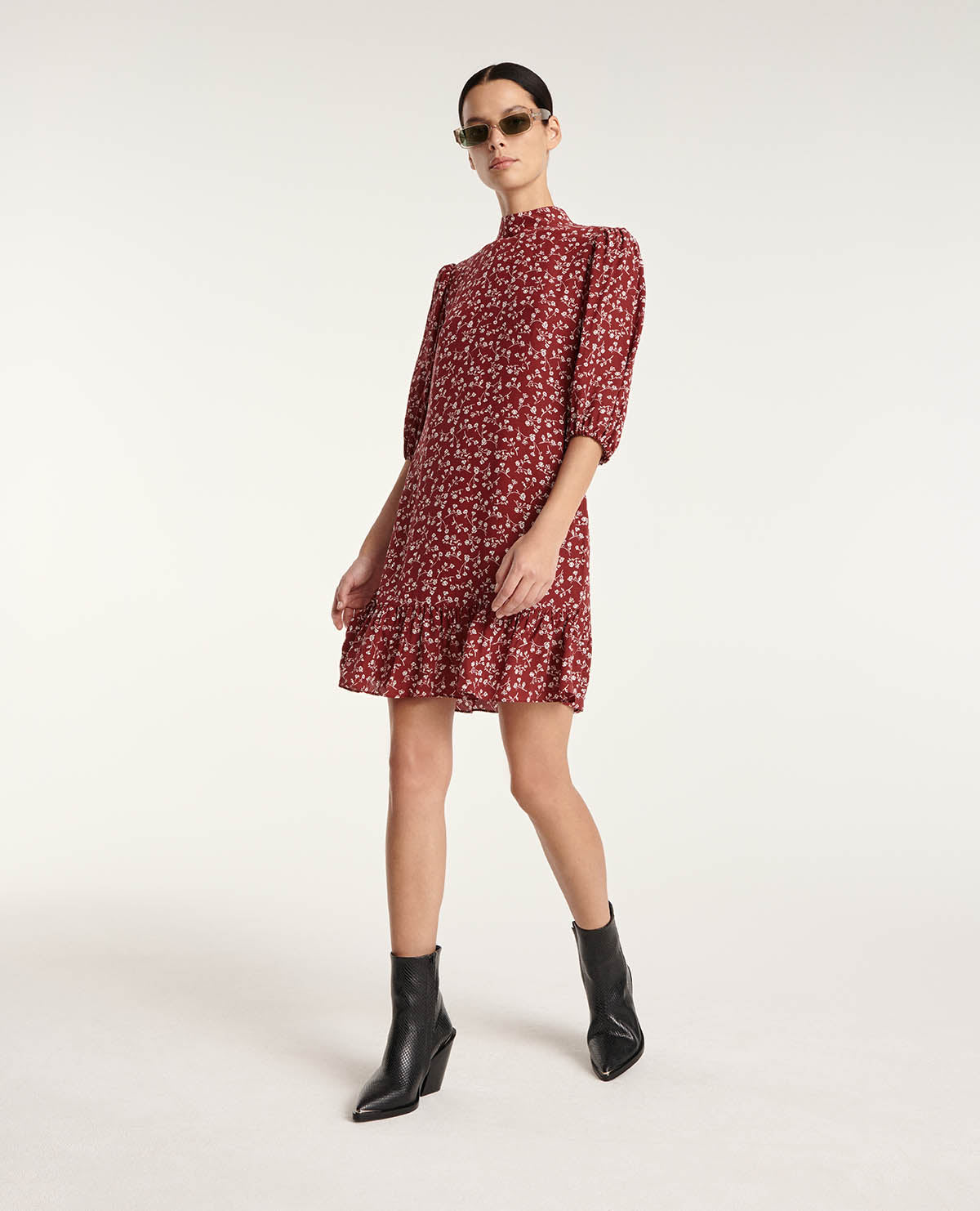 Short Dress High-Neck And 3/4 Sleeve | Women | Burgundy