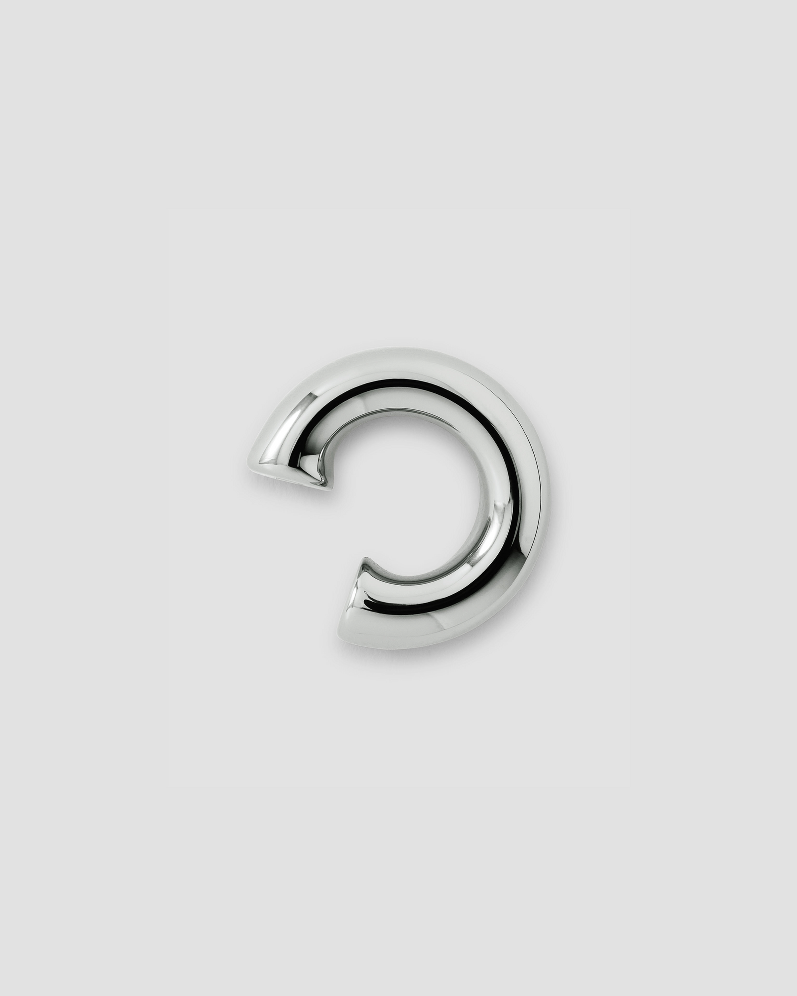 Natasha Ear Cuff earring - product detail shot | 18k gold earrings