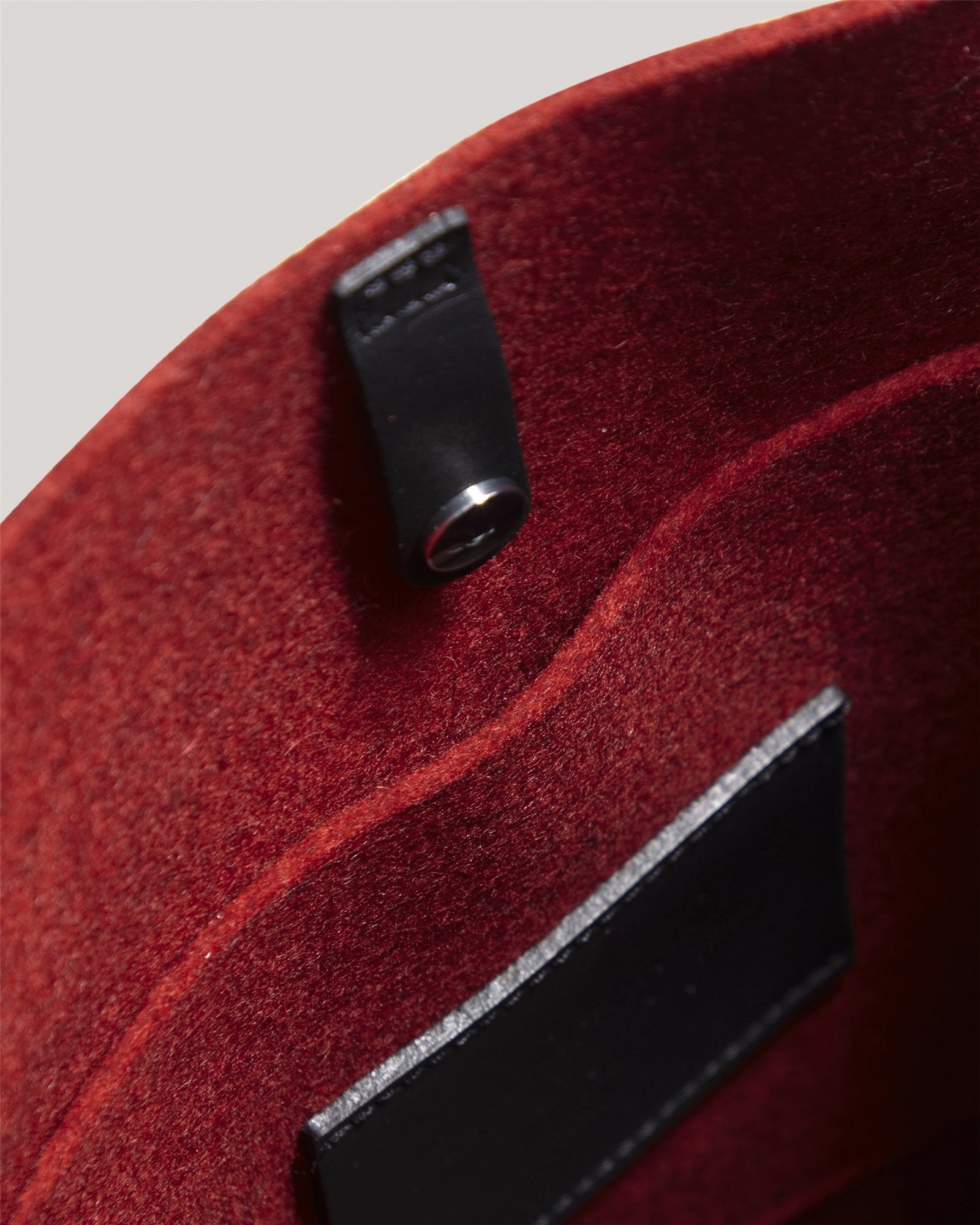 Hana Merino Wool Tote | Cherry
