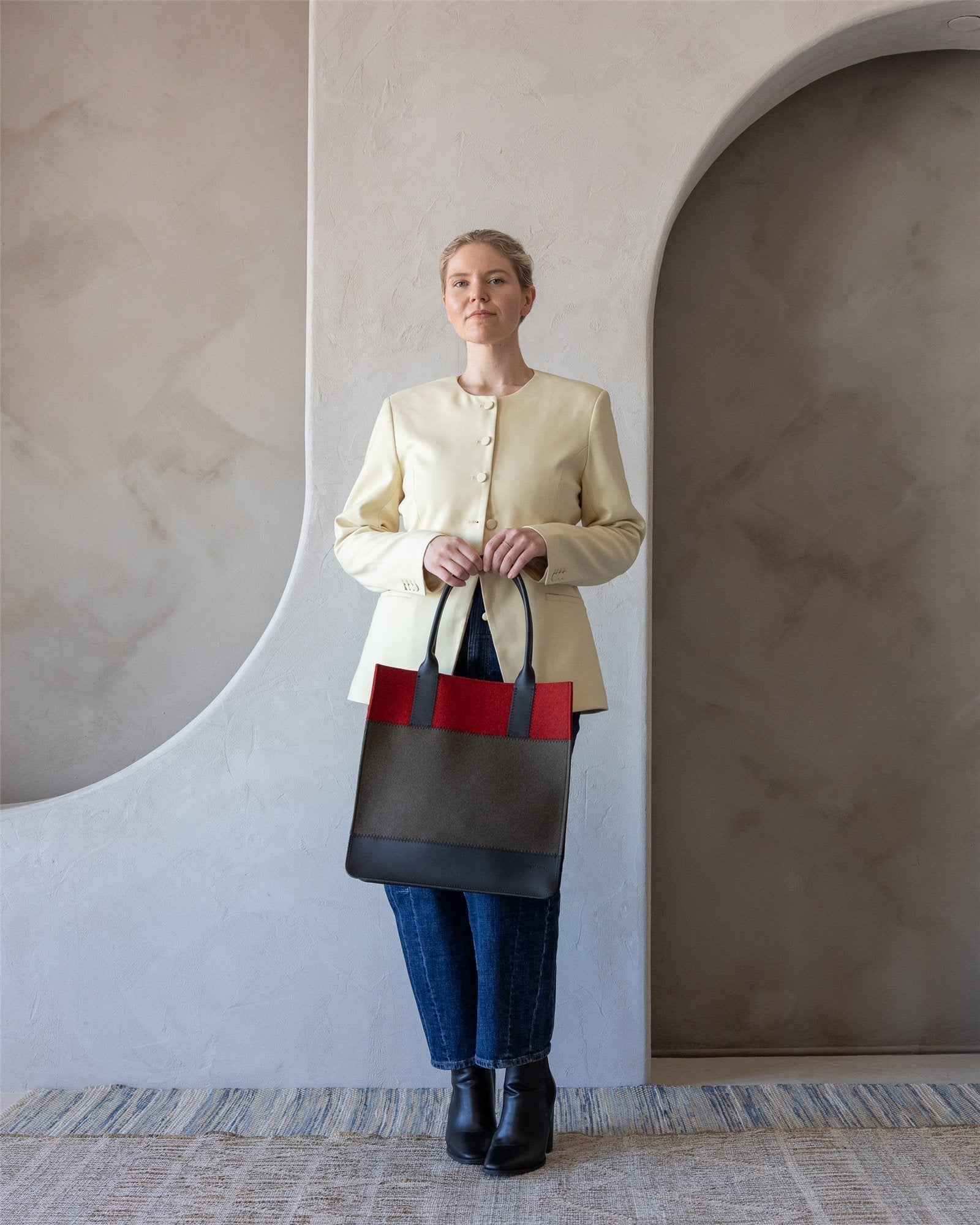 Jaunt Merino Wool Tote | Tobacco / Cherry