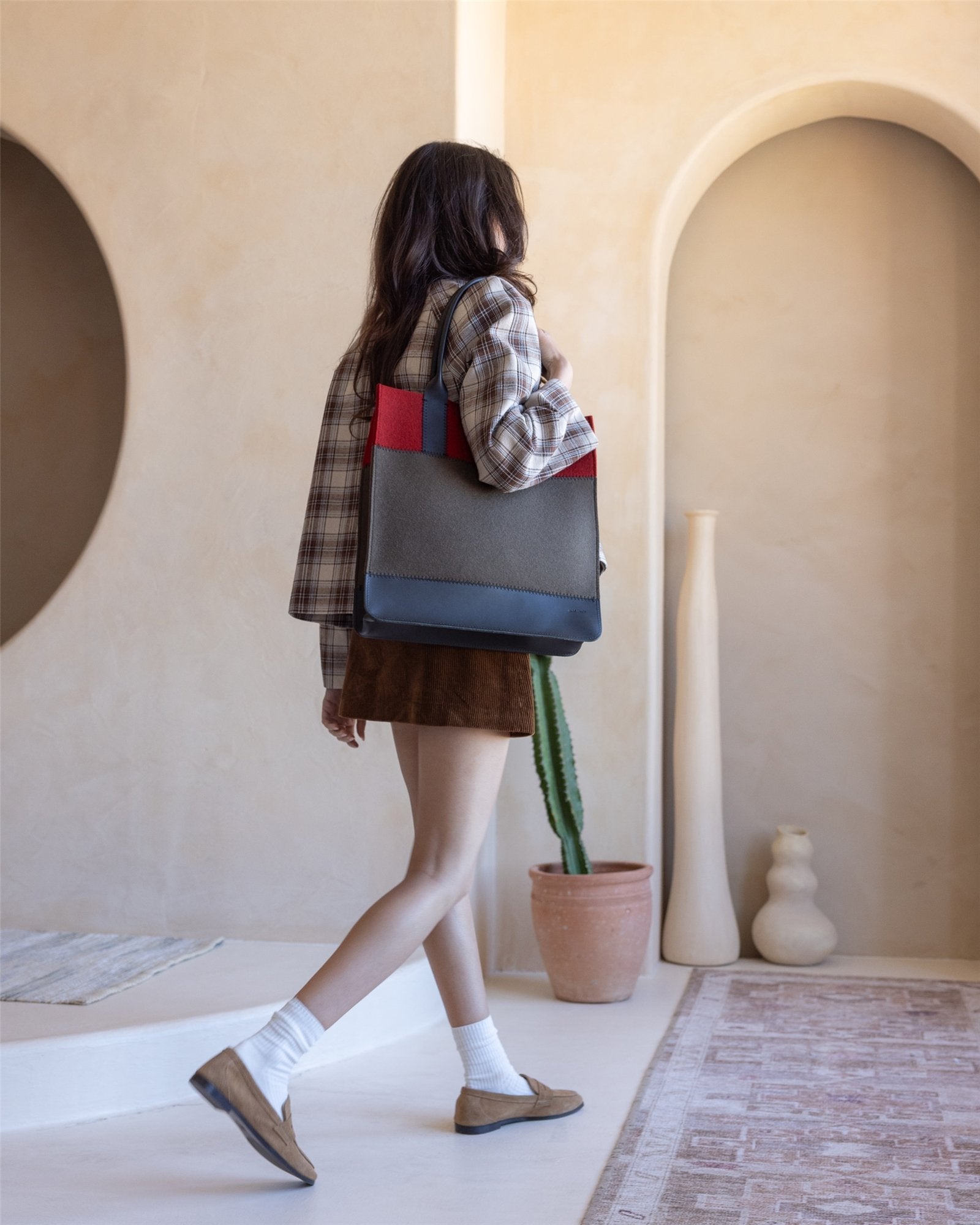 Jaunt Merino Wool Tote | Tobacco / Cherry