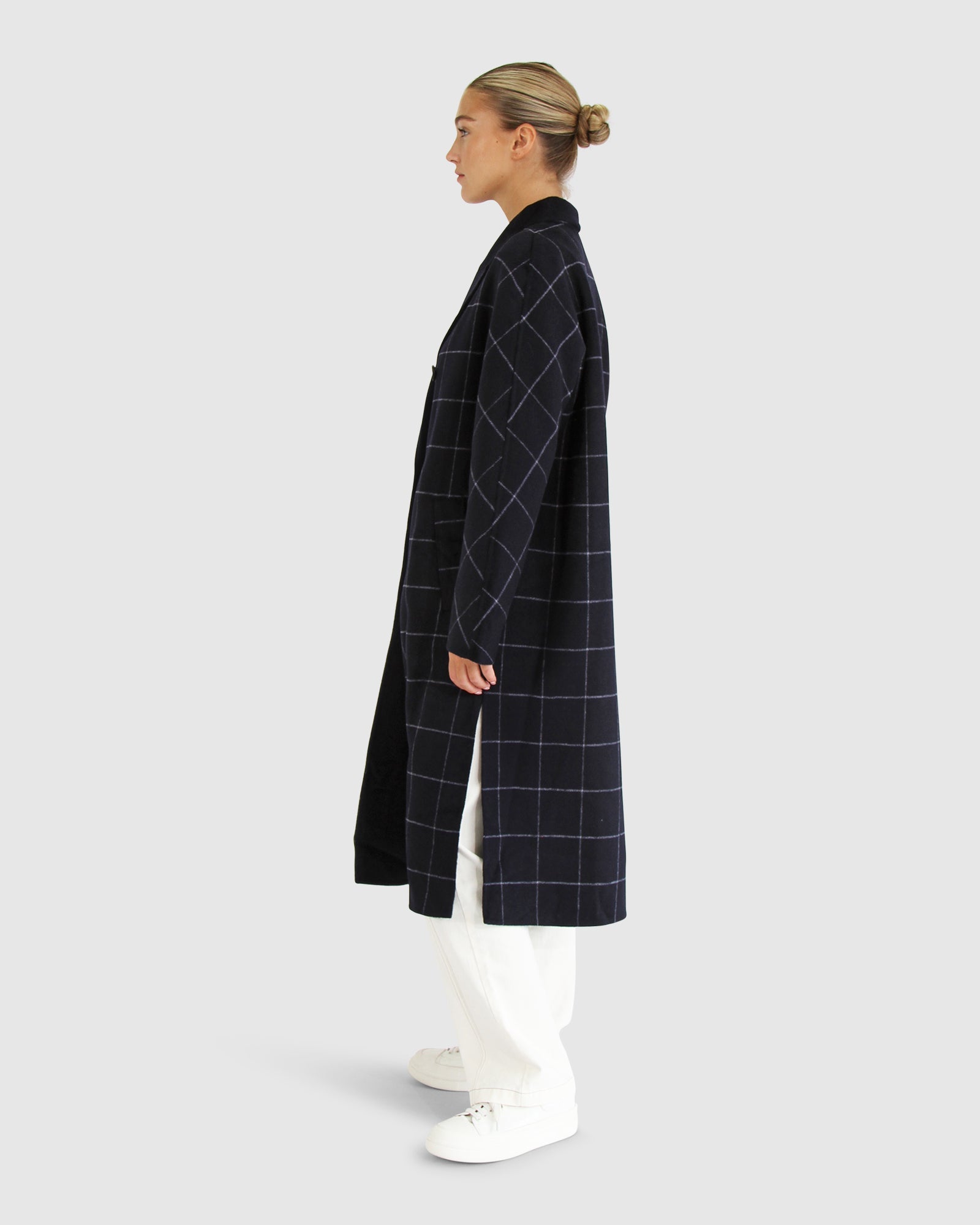 Guestlist Oversized Double Breasted Coat | Women | Navy Plaid