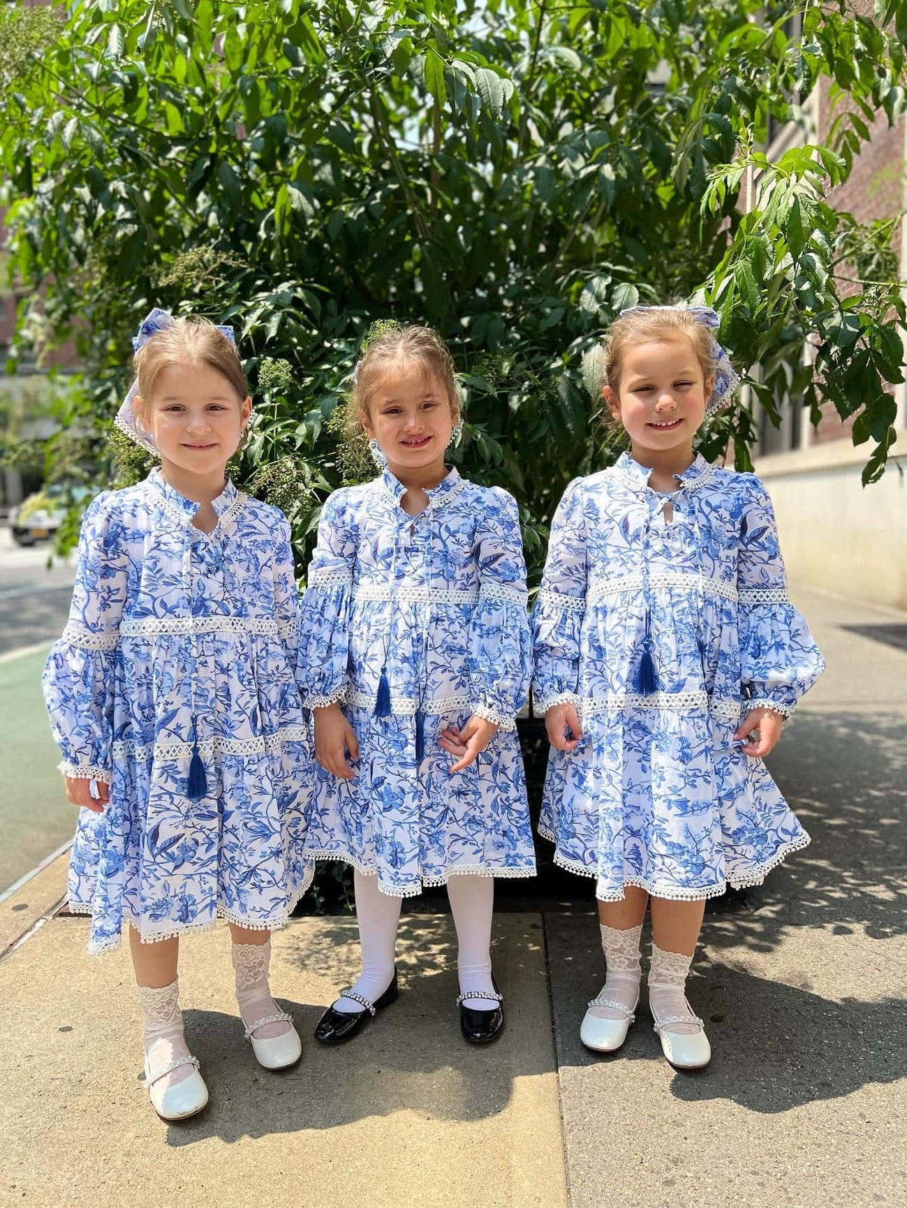 Girl | Jaylin Linen Blue and White Long Sleeve Dress