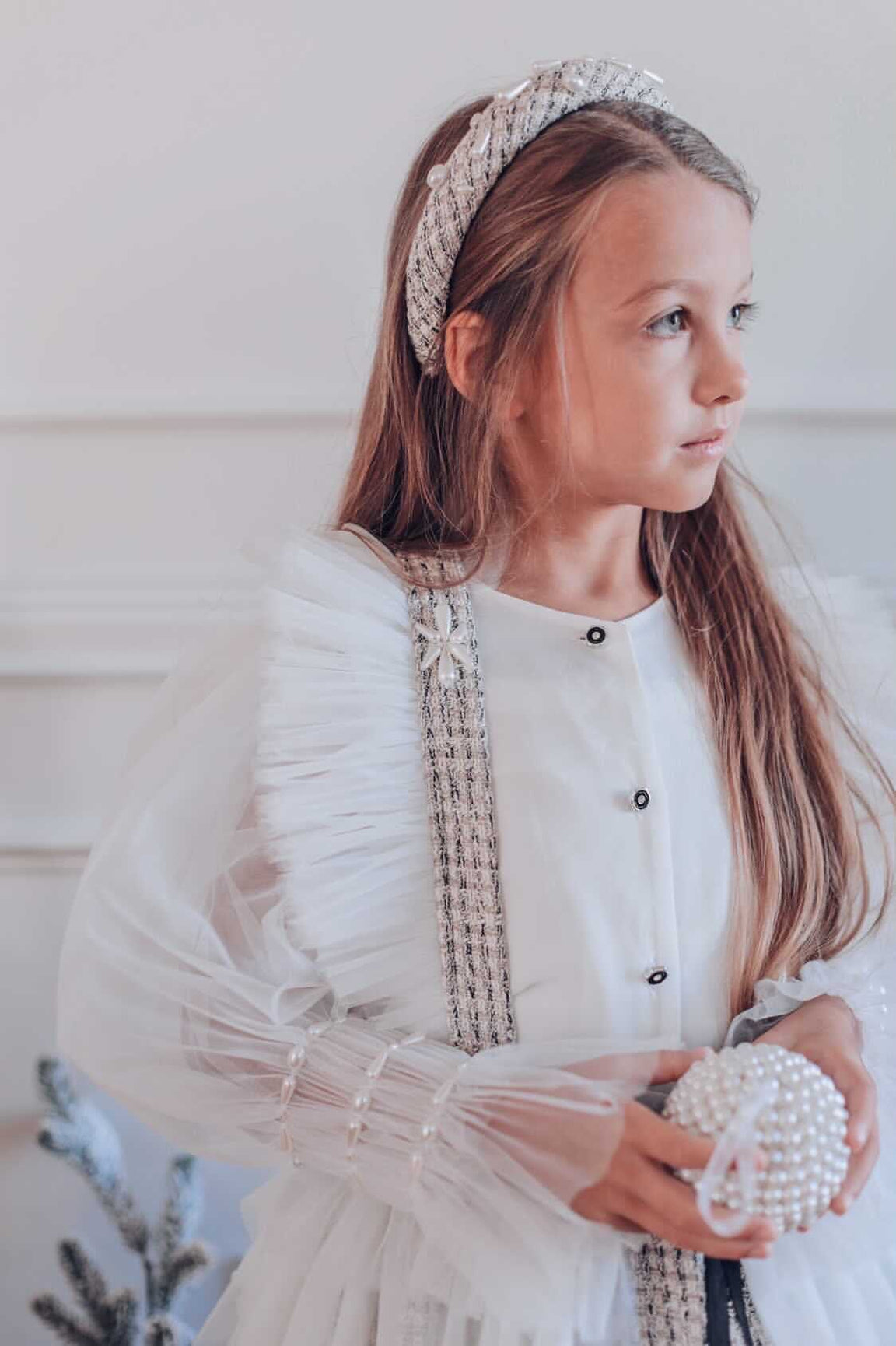 Girl | Vera Tweed Blouse and Skirt Set | White x Gray