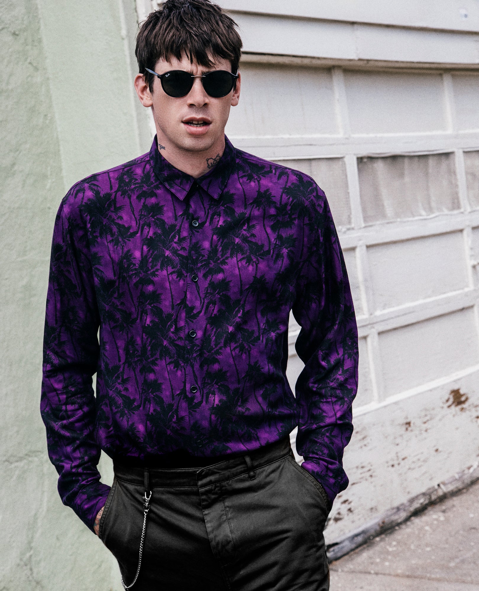 Relaxed-Fit And Cotton Shirt With Palm-Tree Print | Men | Black x Purple