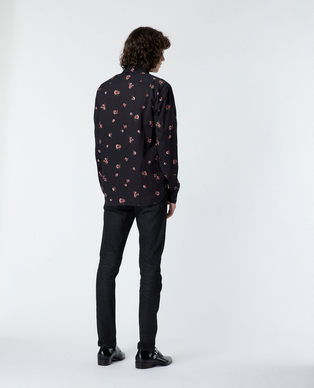 Shirt With Classic Collar And Floral Print | Men | Black x Pink