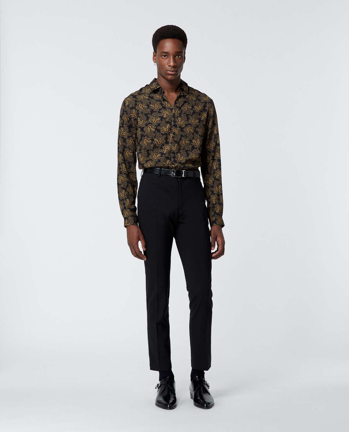 Printed Shirt With Paisley Motif | Men | Black x Gold