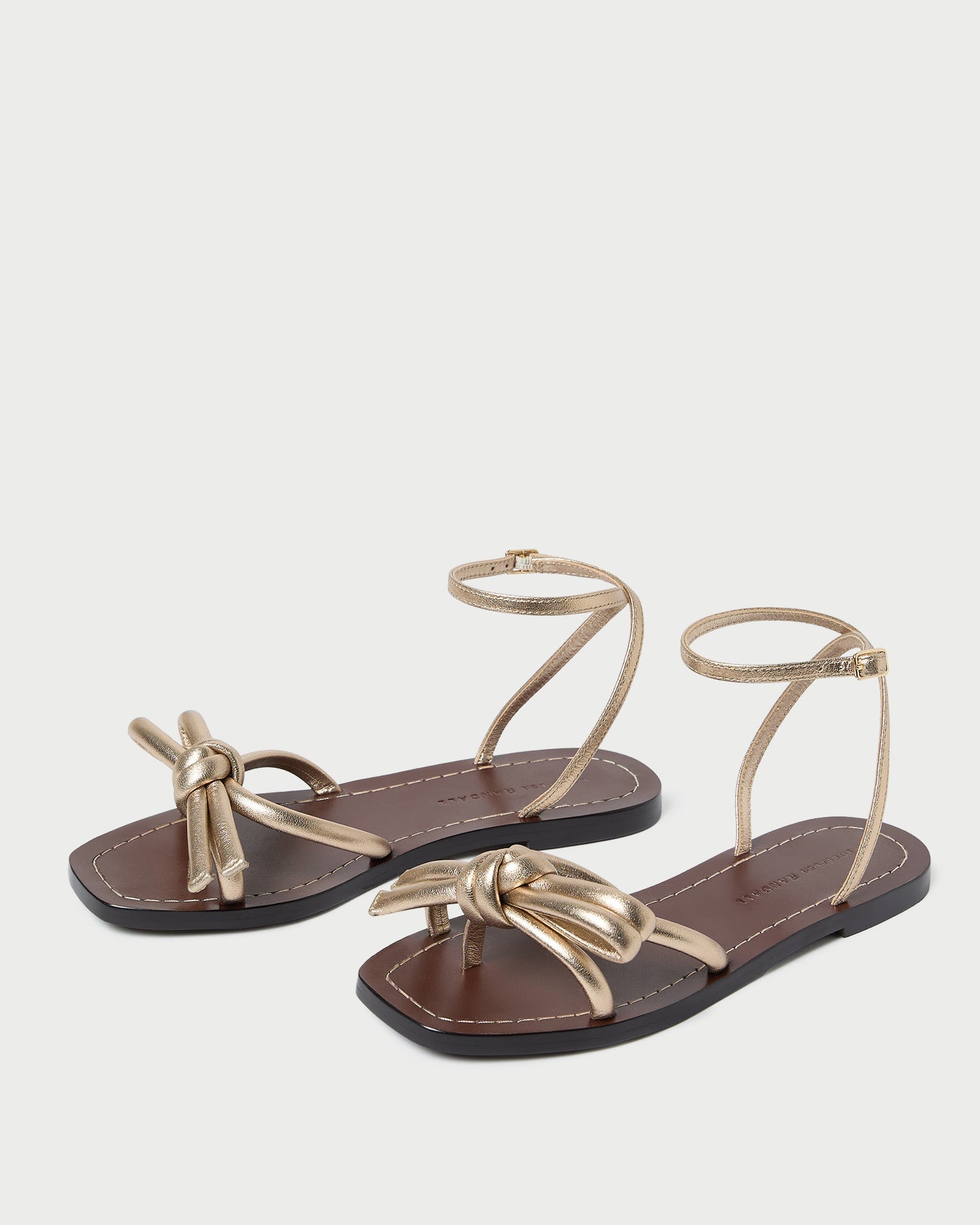 Color: Champagne