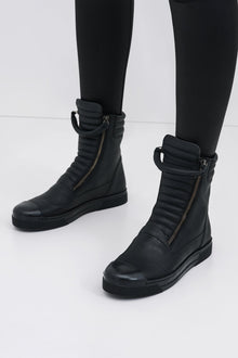 Karma Vegan Boots | Black