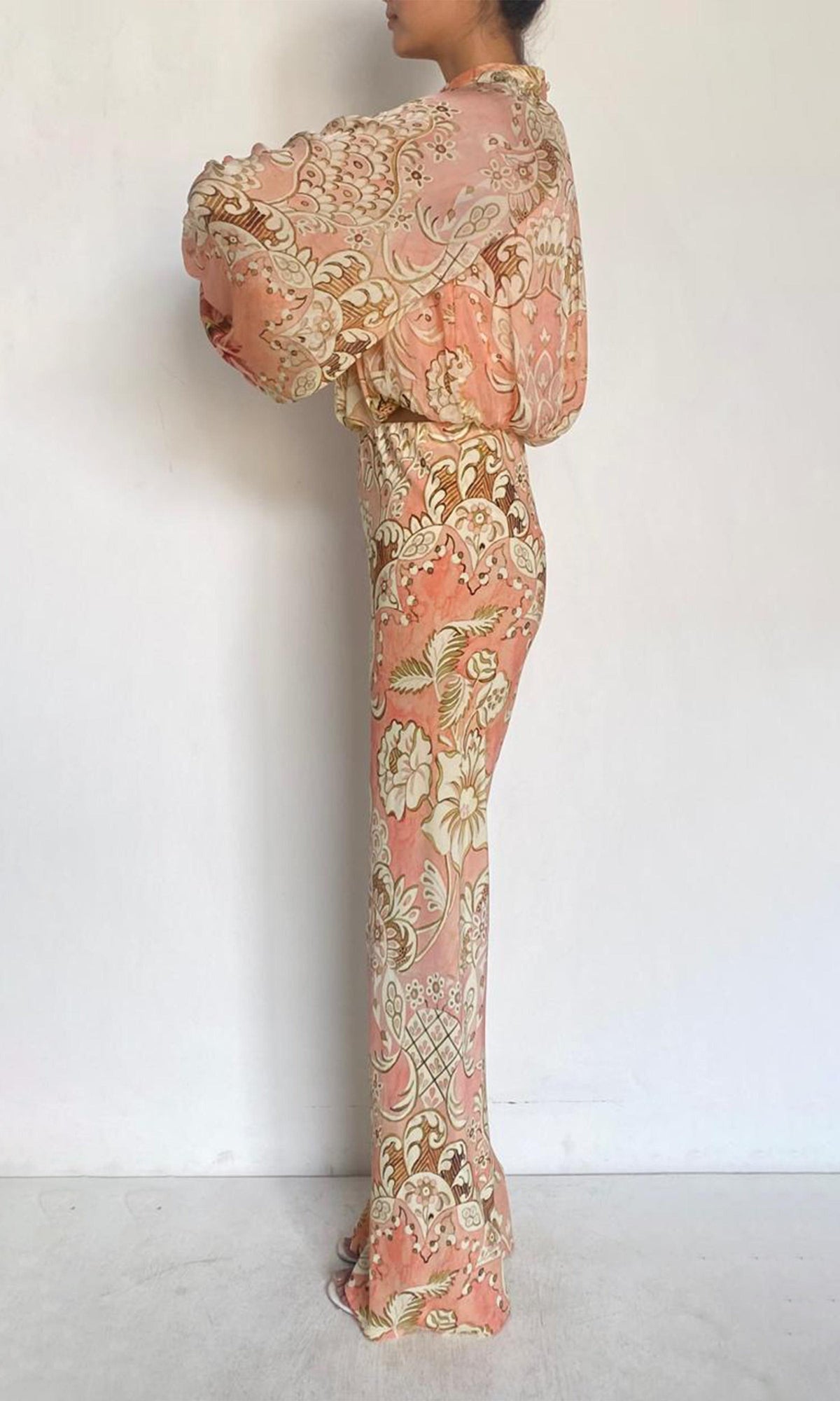 Hemant And Nandita | Anah Viscose Flat Chiffon Crop Top | Peach