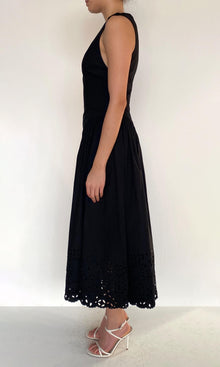 Hemant And Nandita | Rai Cotton Poplin Boat Neck Midi Dress | Black