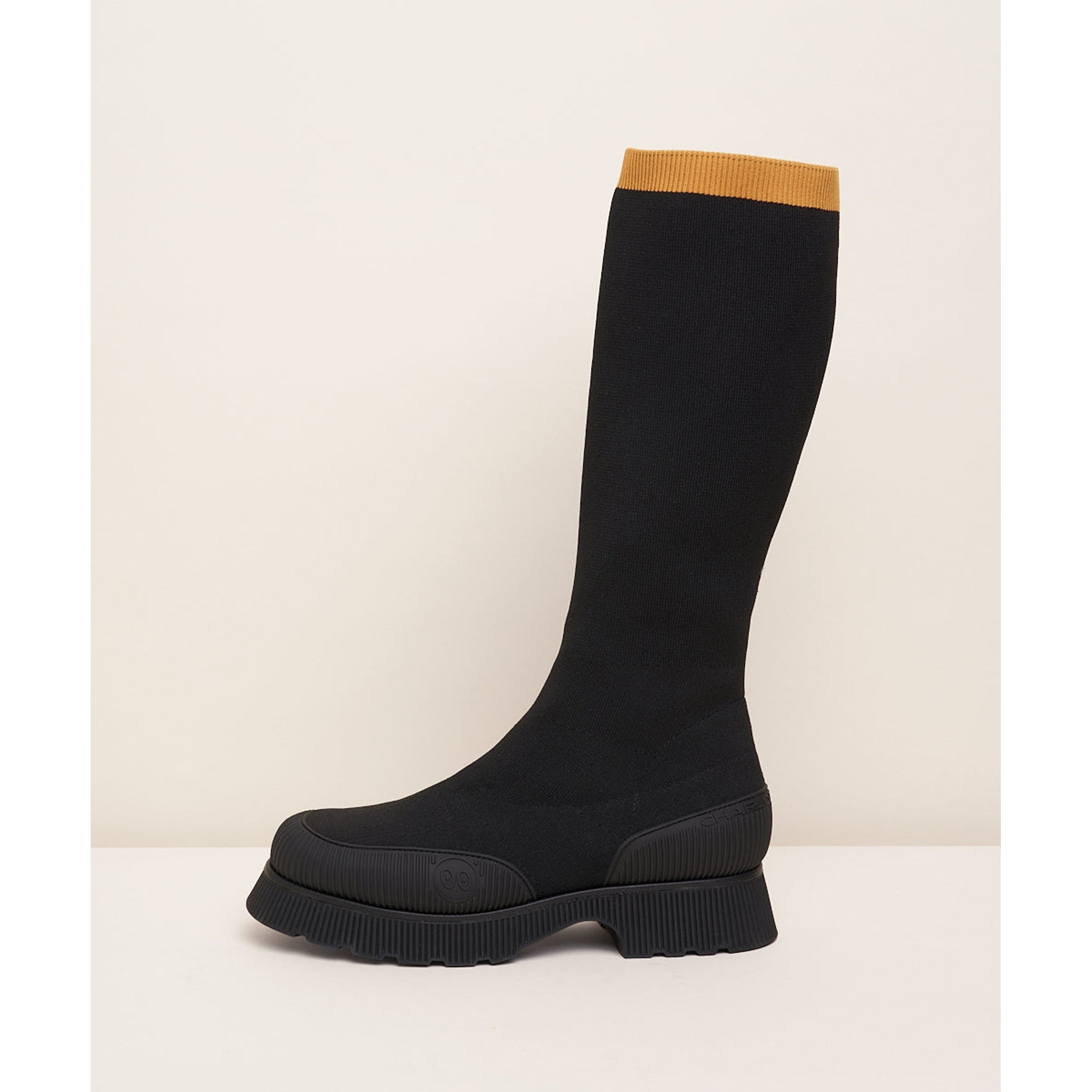 Hera Rubber Soled Ankle Chelsea Boot | Black