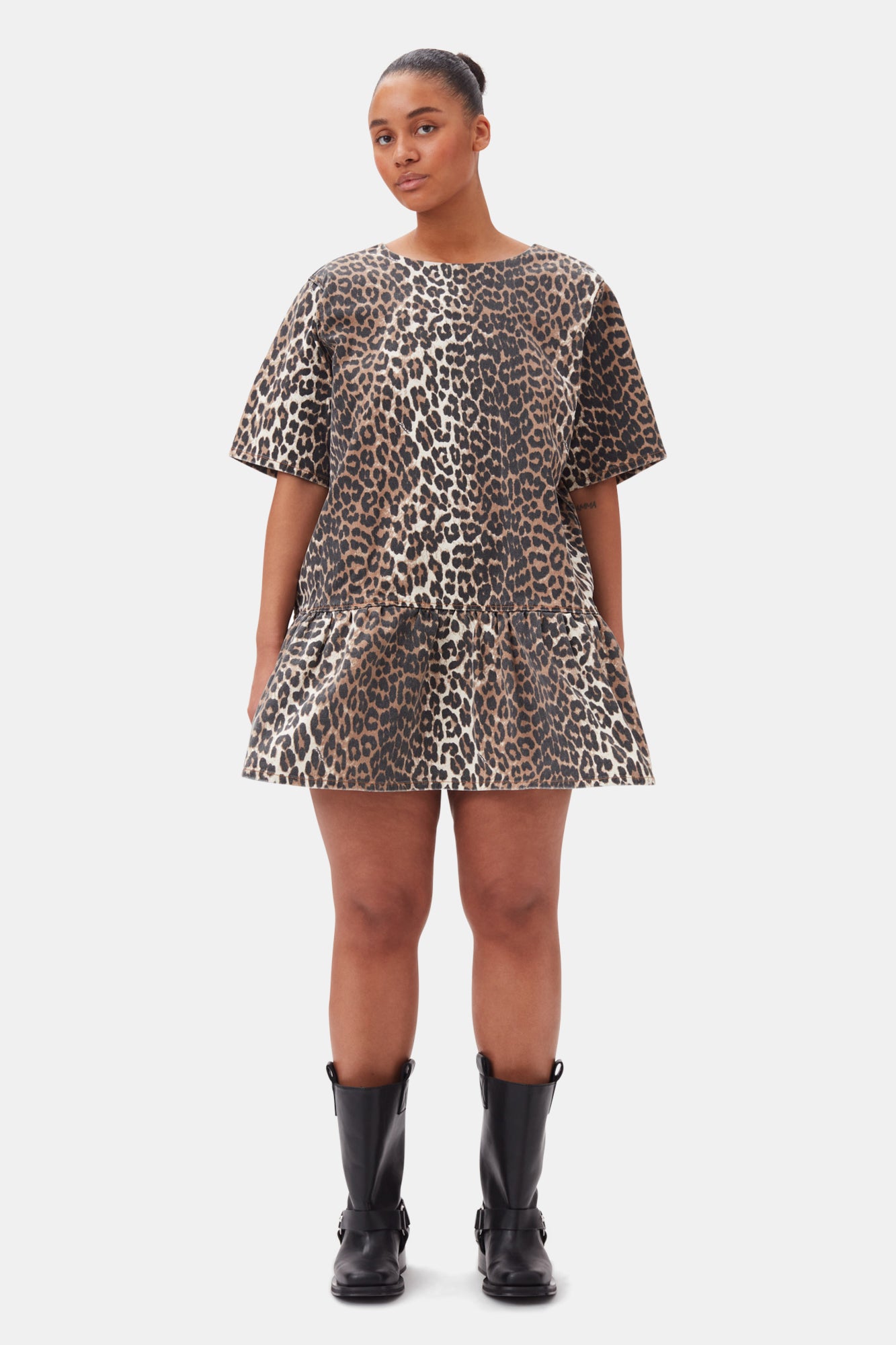 Print Denim Slip-On style Open-Back Mini Dress | Leopard