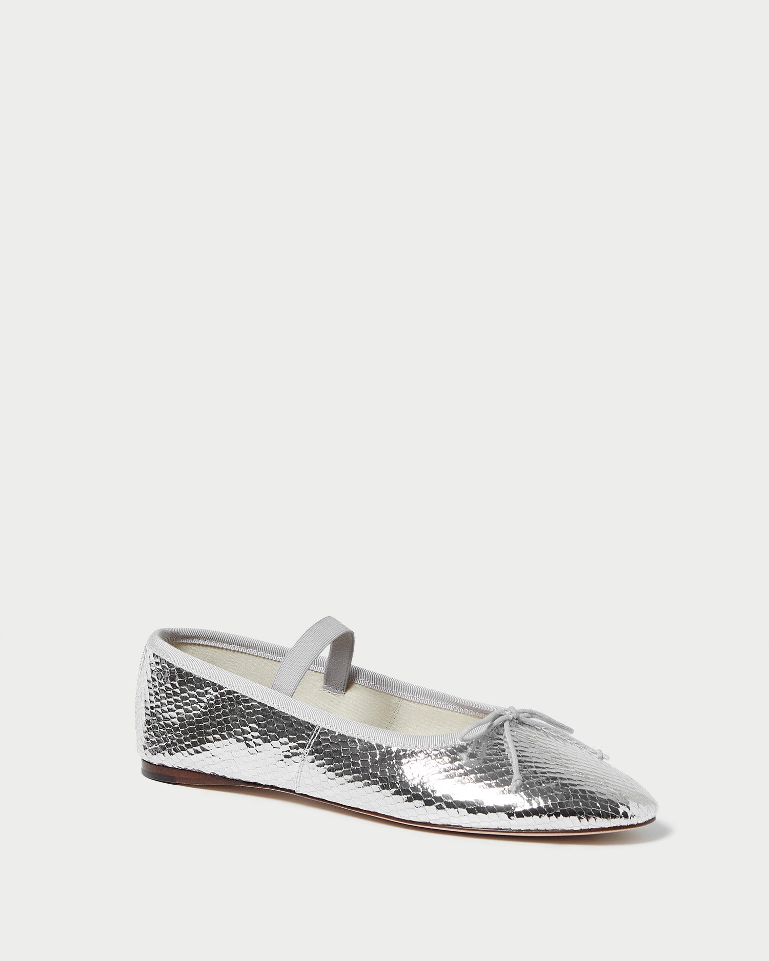 Color: Silver