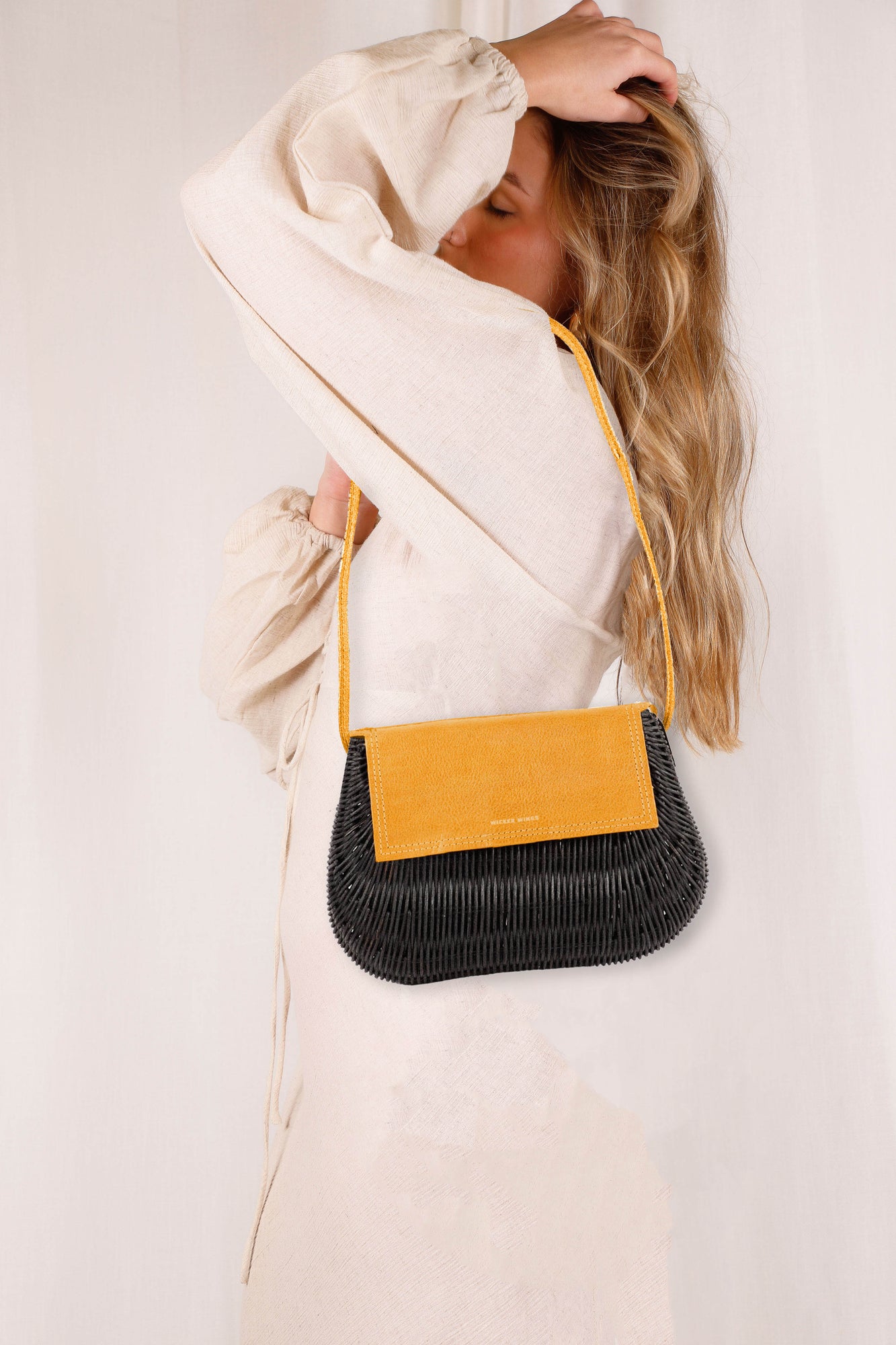 Mini Luna | Black
