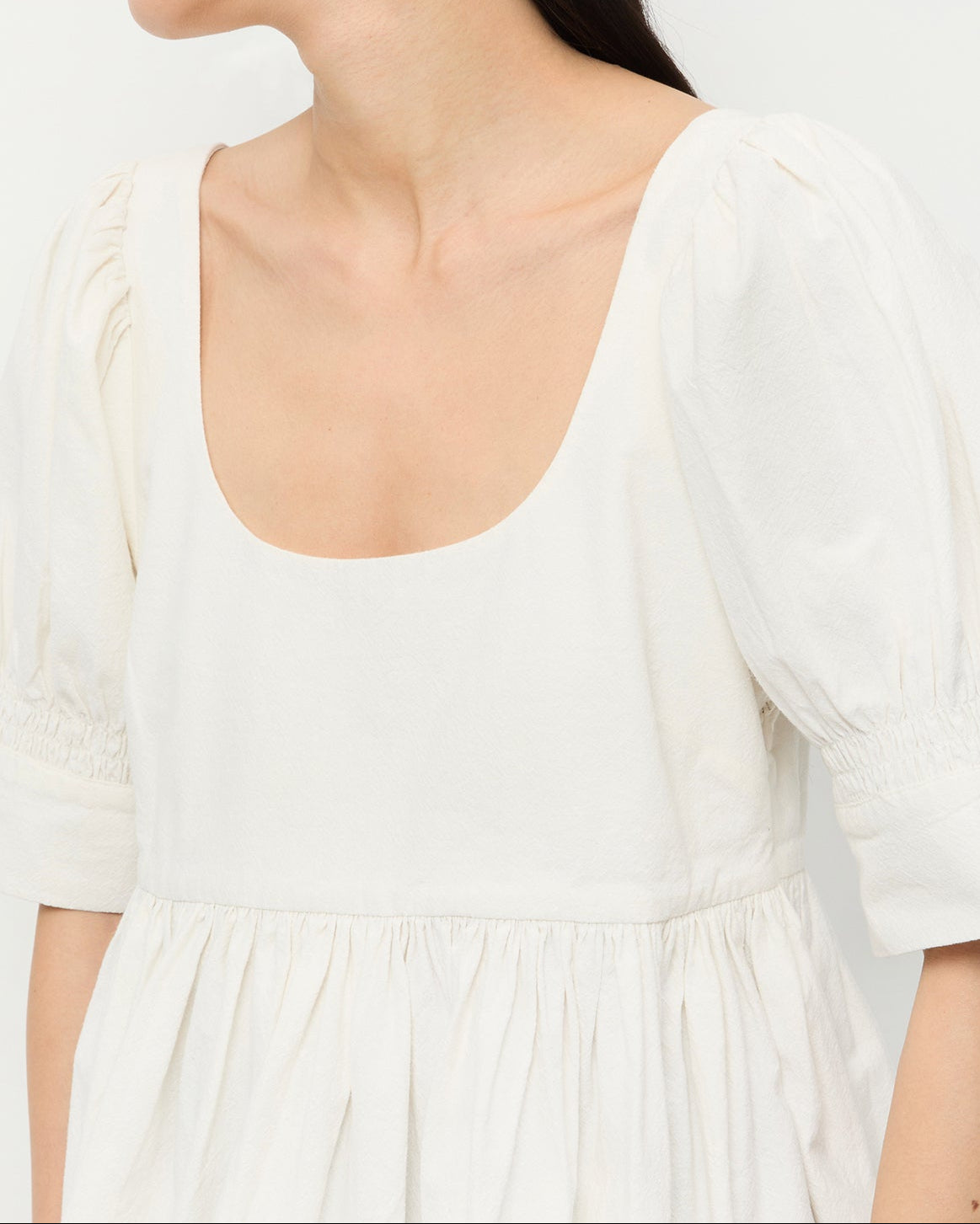 Color: White