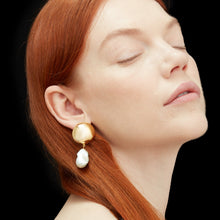 Florence Earrings | 18K Gold Vermeil | Freshwater Pearls