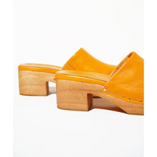 Martino Low Heel Wooden Clog | Yolk