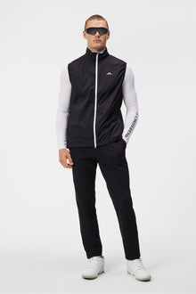 Men | Ash Light Packable Vest | Black