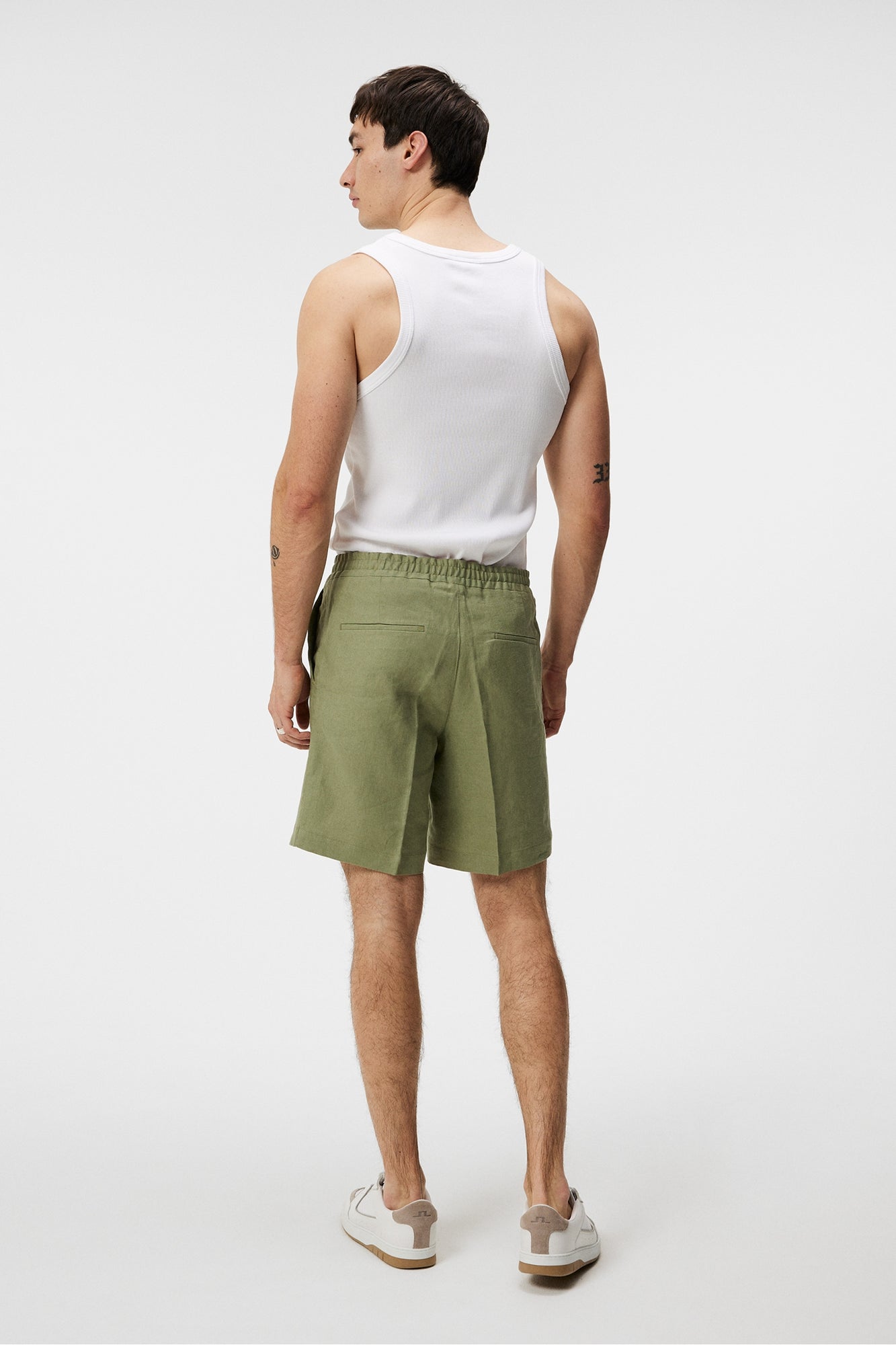 Men | Baron Linen Shorts | Oil Green
