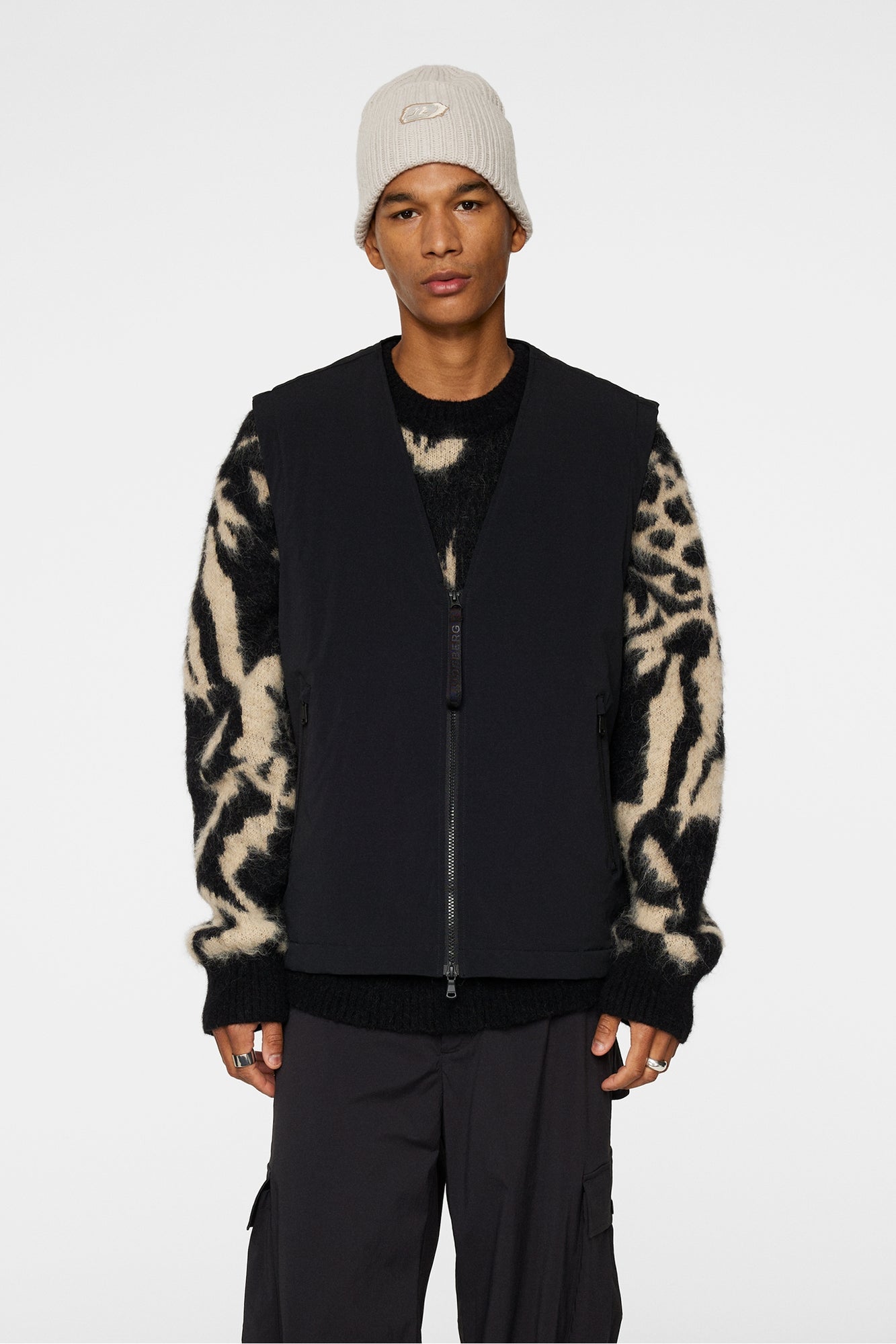 Men | Cain Padded Vest | Black