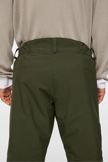 Men | Clarke Pant | Forest Green