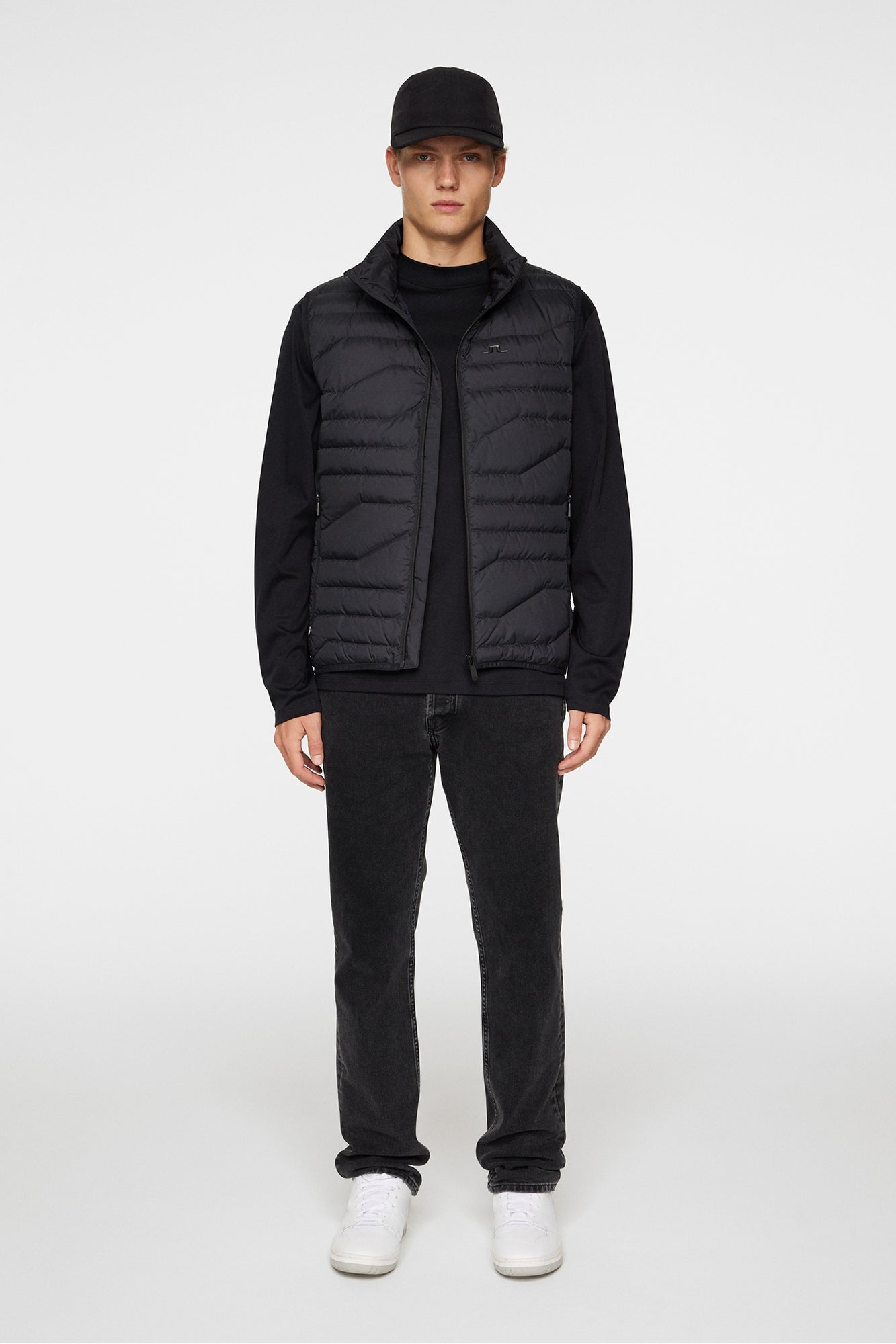 Men | Cliff Light Down Vest | Black