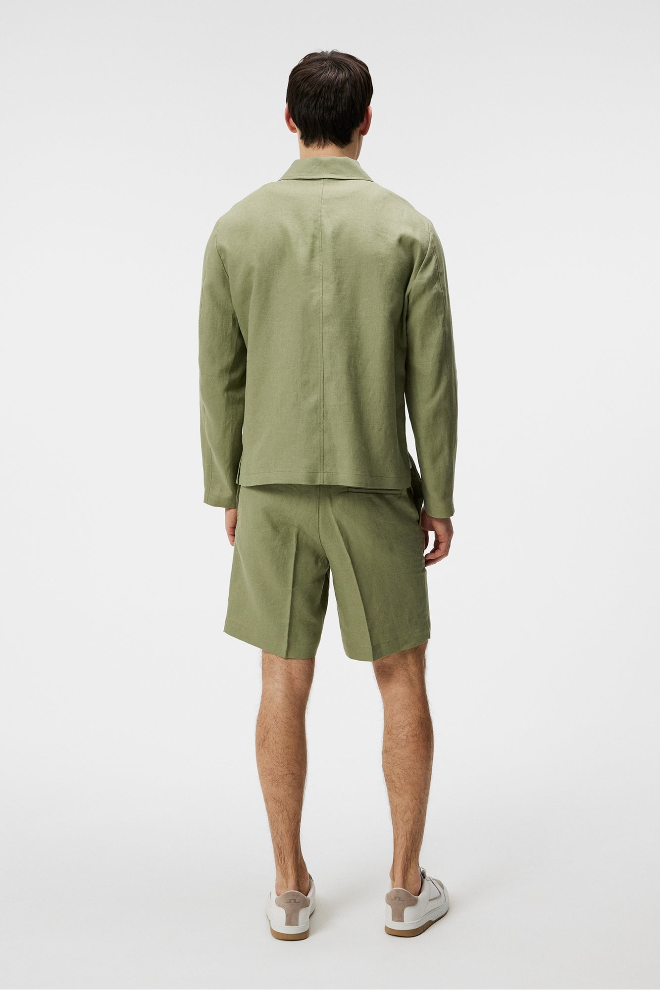 Men | Julius Linen Overshirt | Oil Green